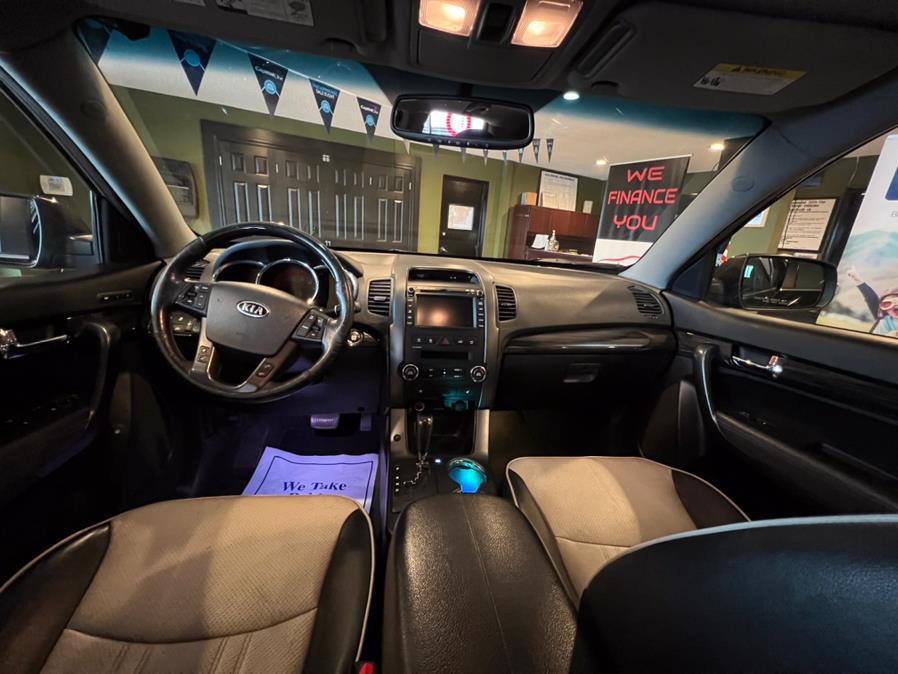 2013 Kia Sorento AWD 4dr V6 SX, available for sale in West Hartford, Connecticut | AutoMax. West Hartford, Connecticut 2013 Kia Sorento AWD 4dr V6 SX, available for sale in West Hartford, Connecticut | AutoMax. West Hartford, Connecticut