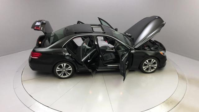 2014 Mercedes-benz E-class 4dr Sdn E 350 Luxury 4MATIC, available for sale in Naugatuck, Connecticut | J&M Automotive Sls&Svc LLC. Naugatuck, Connecticut 2014 Mercedes-benz E-class 4dr Sdn E 350 Luxury 4MATIC, available for sale in Naugatuck, Connecticut | J&M Automotive Sls&Svc LLC. Naugatuck, Connecticut