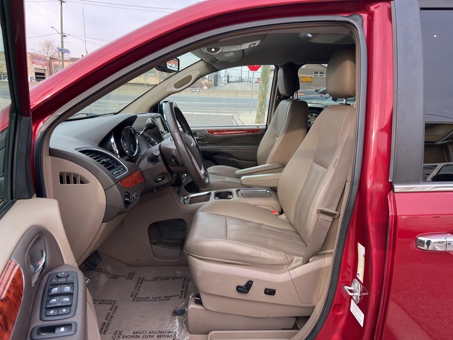 2014 Chrysler Town & Country 4dr Wgn Touring-L, available for sale in Lodi, New Jersey | Route 46 Auto Sales Inc. Lodi, New Jersey 2014 Chrysler Town & Country 4dr Wgn Touring-L, available for sale in Lodi, New Jersey | Route 46 Auto Sales Inc. Lodi, New Jersey
