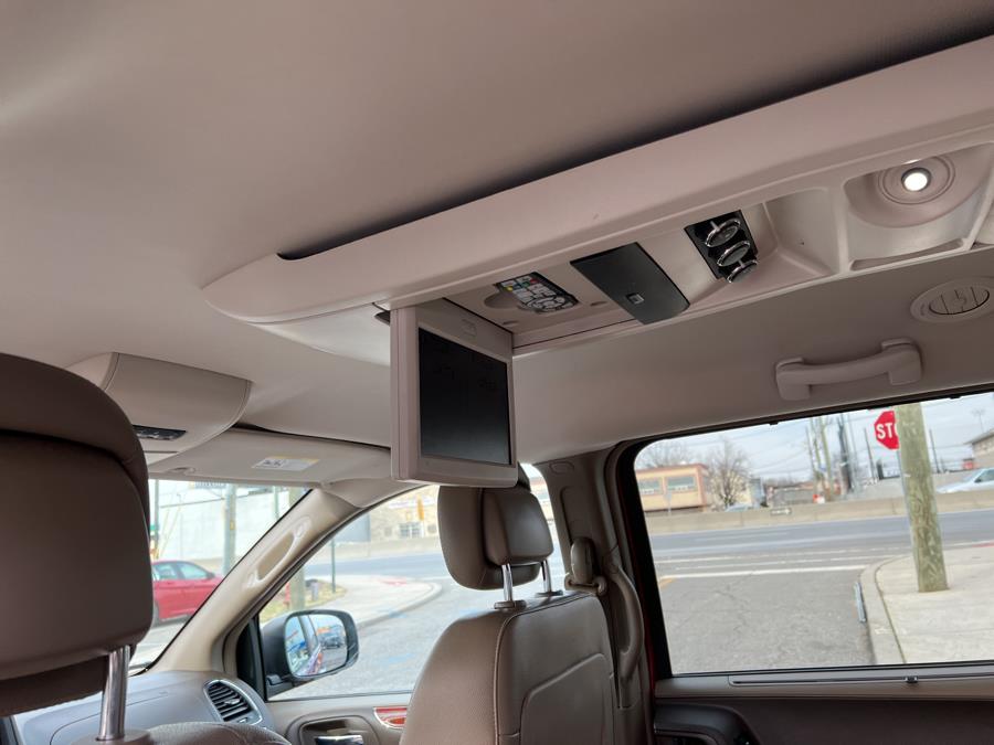 2014 Chrysler Town & Country 4dr Wgn Touring-L, available for sale in Lodi, New Jersey | Route 46 Auto Sales Inc. Lodi, New Jersey 2014 Chrysler Town & Country 4dr Wgn Touring-L, available for sale in Lodi, New Jersey | Route 46 Auto Sales Inc. Lodi, New Jersey