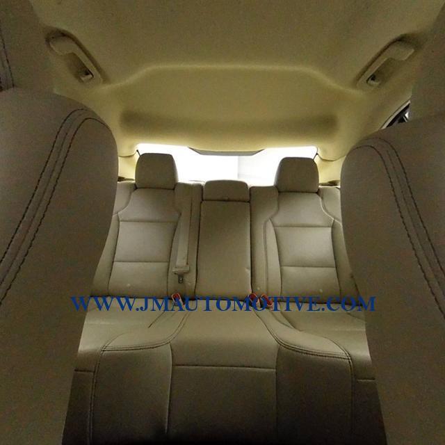 2018 Ford Taurus Limited AWD, available for sale in Naugatuck, Connecticut | J&M Automotive Sls&Svc LLC. Naugatuck, Connecticut 2018 Ford Taurus Limited AWD, available for sale in Naugatuck, Connecticut | J&M Automotive Sls&Svc LLC. Naugatuck, Connecticut