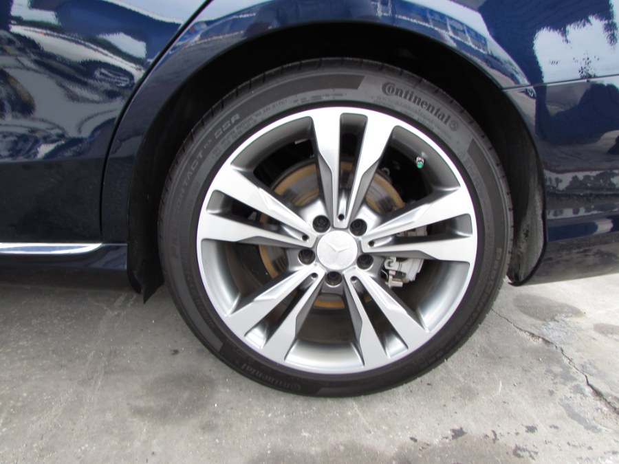 Used Mercedes-Benz C-Class 4dr Sdn C300 Luxury RWD 2016 | VIP Auto Enterprise, Inc. Orlando, Florida Used Mercedes-Benz C-Class 4dr Sdn C300 Luxury RWD 2016 | VIP Auto Enterprise, Inc. Orlando, Florida