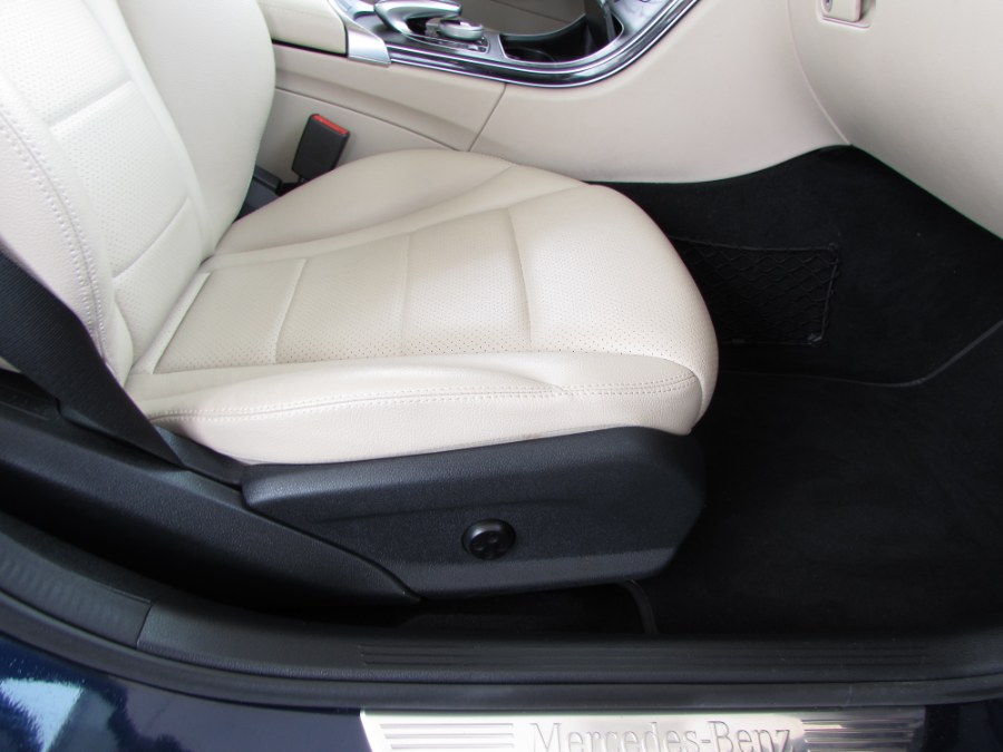 Used Mercedes-Benz C-Class 4dr Sdn C300 Luxury RWD 2016 | VIP Auto Enterprise, Inc. Orlando, Florida Used Mercedes-Benz C-Class 4dr Sdn C300 Luxury RWD 2016 | VIP Auto Enterprise, Inc. Orlando, Florida