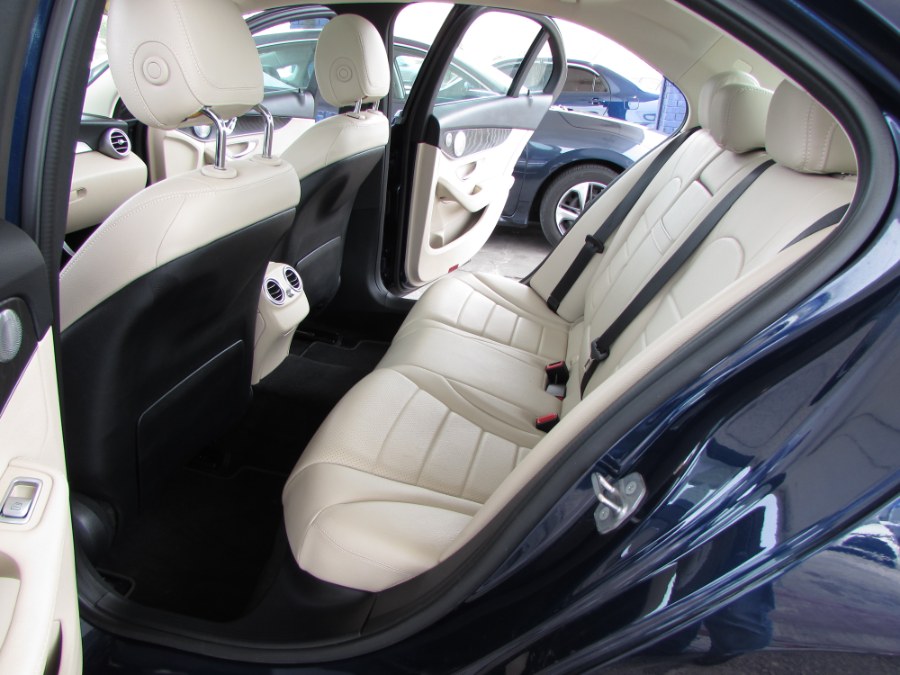 Used Mercedes-Benz C-Class 4dr Sdn C300 Luxury RWD 2016 | VIP Auto Enterprise, Inc. Orlando, Florida Used Mercedes-Benz C-Class 4dr Sdn C300 Luxury RWD 2016 | VIP Auto Enterprise, Inc. Orlando, Florida