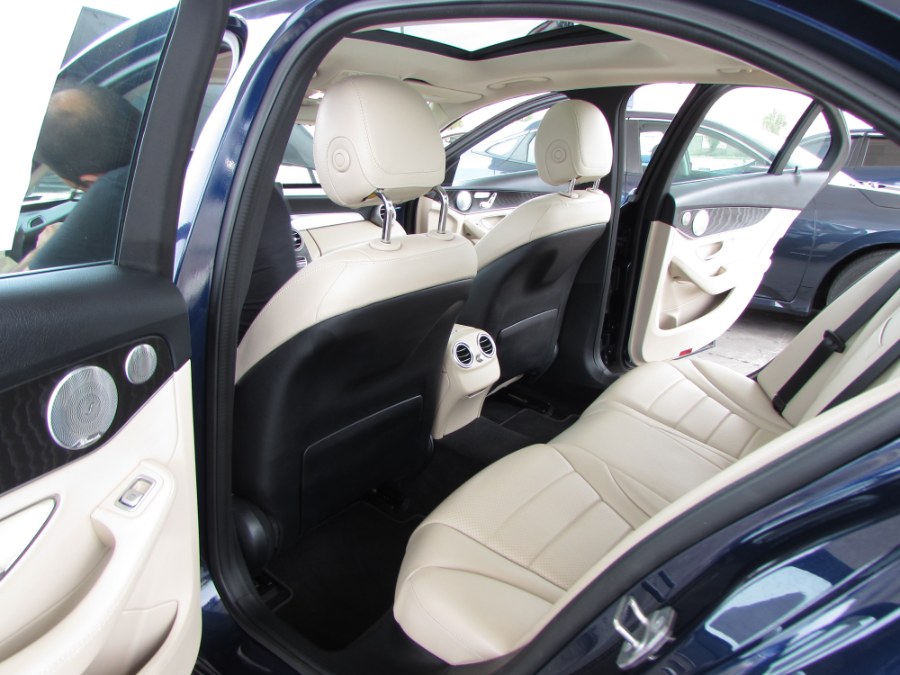 Used Mercedes-Benz C-Class 4dr Sdn C300 Luxury RWD 2016 | VIP Auto Enterprise, Inc. Orlando, Florida Used Mercedes-Benz C-Class 4dr Sdn C300 Luxury RWD 2016 | VIP Auto Enterprise, Inc. Orlando, Florida