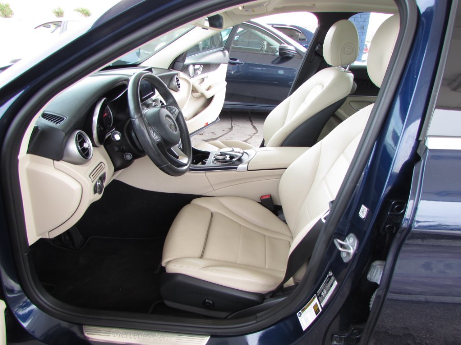 Used Mercedes-Benz C-Class 4dr Sdn C300 Luxury RWD 2016 | VIP Auto Enterprise, Inc. Orlando, Florida Used Mercedes-Benz C-Class 4dr Sdn C300 Luxury RWD 2016 | VIP Auto Enterprise, Inc. Orlando, Florida