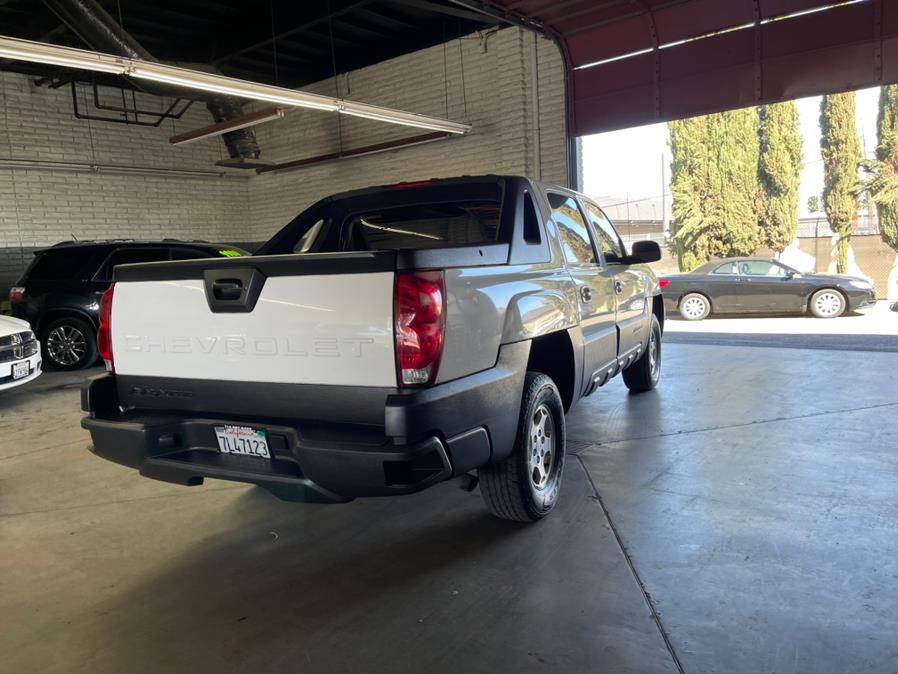 2004 Chevrolet Avalanche 1500 5dr Crew Cab 130" WB Z66, available for sale in Garden Grove, California | U Save Auto Auction. Garden Grove, California 2004 Chevrolet Avalanche 1500 5dr Crew Cab 130" WB Z66, available for sale in Garden Grove, California | U Save Auto Auction. Garden Grove, California