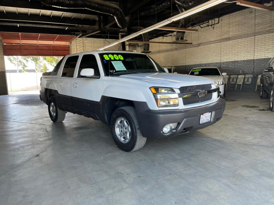 2004 Chevrolet Avalanche 1500 5dr Crew Cab 130" WB Z66, available for sale in Garden Grove, California | U Save Auto Auction. Garden Grove, California 2004 Chevrolet Avalanche 1500 5dr Crew Cab 130" WB Z66, available for sale in Garden Grove, California | U Save Auto Auction. Garden Grove, California