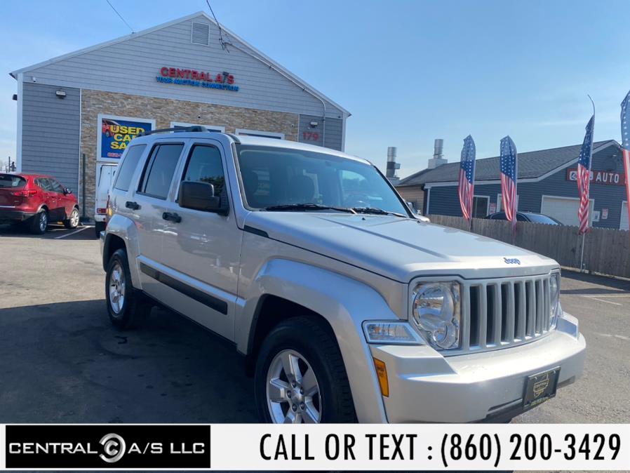 2012 Jeep Liberty 4WD 4dr Sport Latitude, available for sale in East Windsor, Connecticut | Central A/S LLC. East Windsor, Connecticut