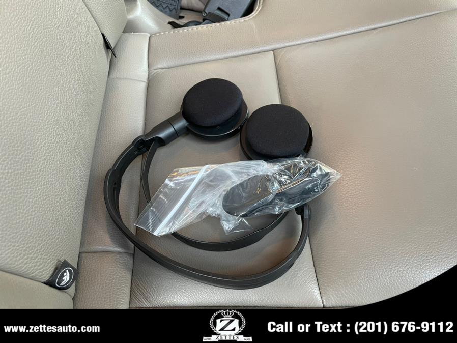 2016 Honda Pilot AWD 4dr Touring w/RES & Navi, available for sale in Jersey City, New Jersey | Zettes Auto Mall. Jersey City, New Jersey 2016 Honda Pilot AWD 4dr Touring w/RES & Navi, available for sale in Jersey City, New Jersey | Zettes Auto Mall. Jersey City, New Jersey