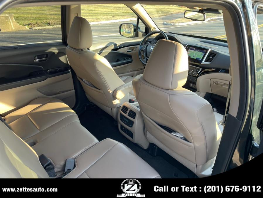 2016 Honda Pilot AWD 4dr Touring w/RES & Navi, available for sale in Jersey City, New Jersey | Zettes Auto Mall. Jersey City, New Jersey 2016 Honda Pilot AWD 4dr Touring w/RES & Navi, available for sale in Jersey City, New Jersey | Zettes Auto Mall. Jersey City, New Jersey