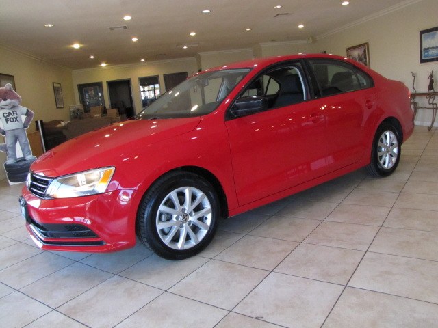 2015 Volkswagen Jetta Sedan 4dr Auto 1.8T SE w/Connectivity PZEV, available for sale in Placentia, California | Auto Network Group Inc. Placentia, California