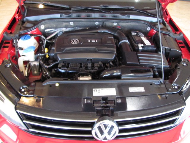 Used Volkswagen Jetta Sedan 4dr Auto 1.8T SE w/Connectivity PZEV 2015 | Auto Network Group Inc. Placentia, California