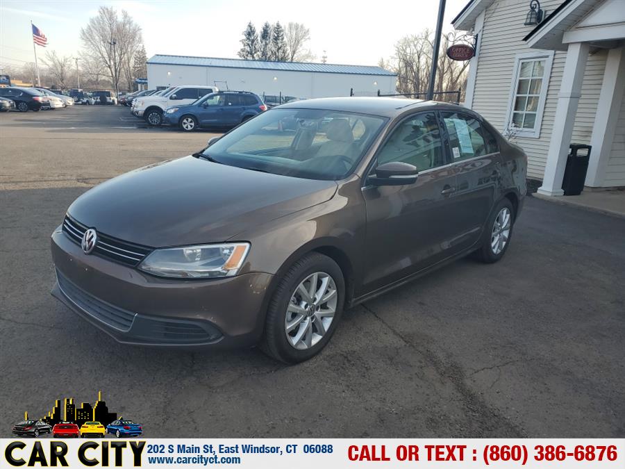 2014 Volkswagen Jetta Sedan 4dr Auto SE PZEV, available for sale in East Windsor, Connecticut | Car City LLC. East Windsor, Connecticut