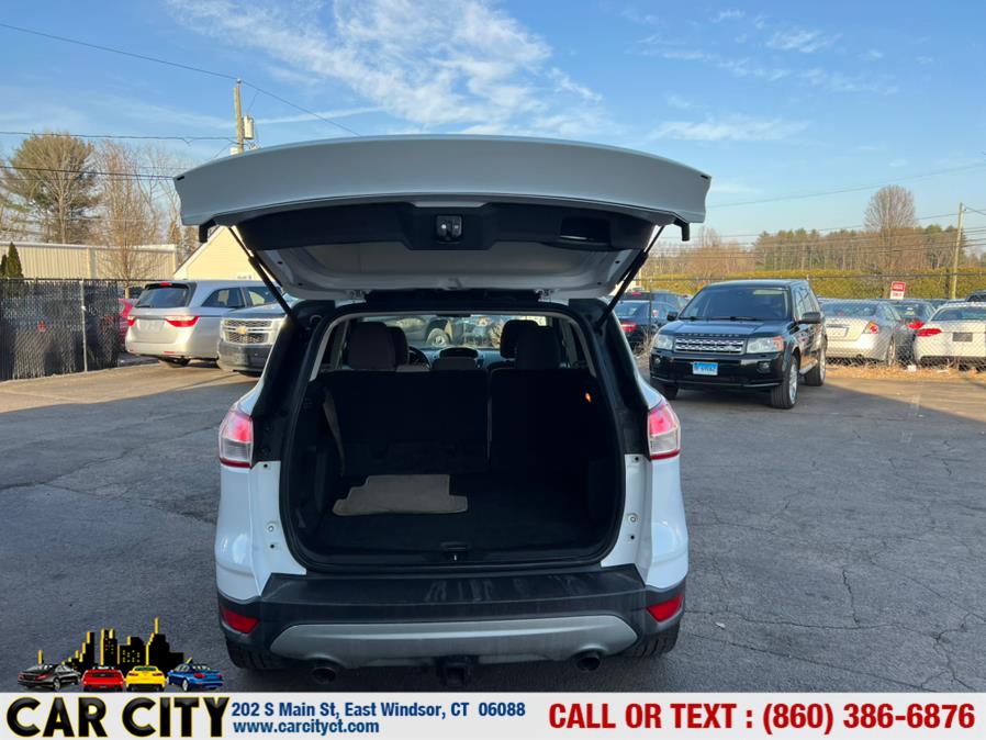 2015 Ford Escape 4WD 4dr SE, available for sale in East Windsor, Connecticut | Car City LLC. East Windsor, Connecticut 2015 Ford Escape 4WD 4dr SE, available for sale in East Windsor, Connecticut | Car City LLC. East Windsor, Connecticut