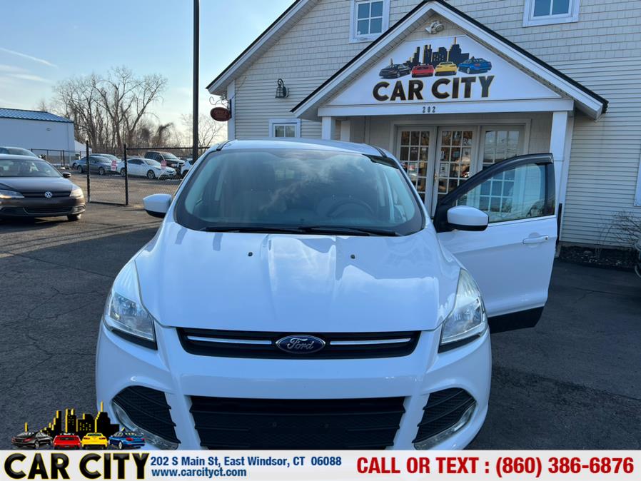 2015 Ford Escape 4WD 4dr SE, available for sale in East Windsor, Connecticut | Car City LLC. East Windsor, Connecticut 2015 Ford Escape 4WD 4dr SE, available for sale in East Windsor, Connecticut | Car City LLC. East Windsor, Connecticut