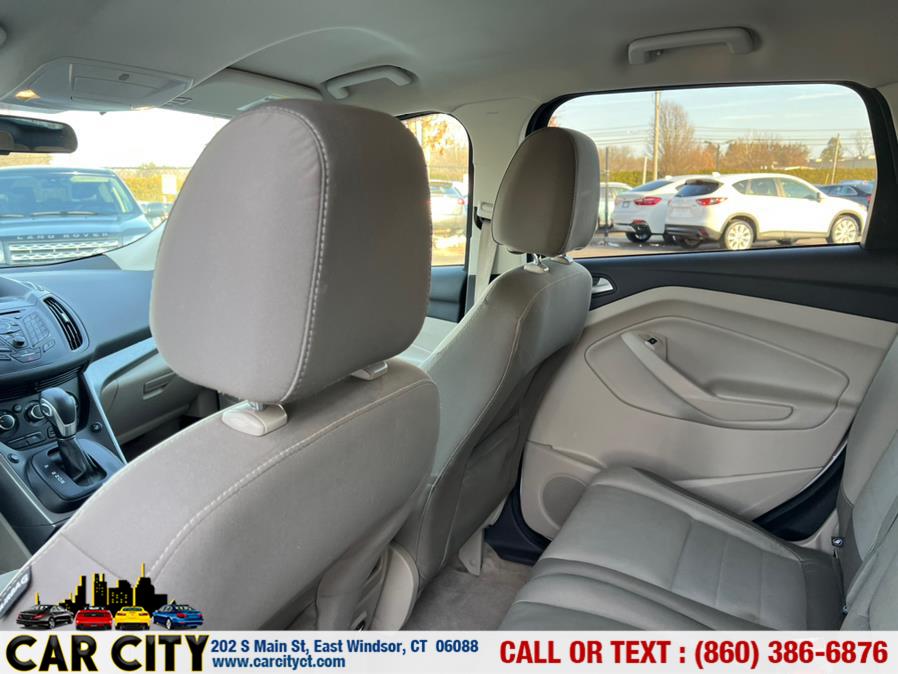 2015 Ford Escape 4WD 4dr SE, available for sale in East Windsor, Connecticut | Car City LLC. East Windsor, Connecticut 2015 Ford Escape 4WD 4dr SE, available for sale in East Windsor, Connecticut | Car City LLC. East Windsor, Connecticut