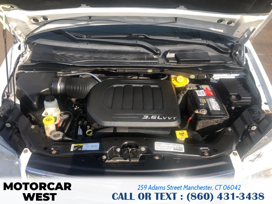 Used Chrysler Town & Country 4dr Wgn Touring 2014 | Motorcar West. Manchester, Connecticut Used Chrysler Town & Country 4dr Wgn Touring 2014 | Motorcar West. Manchester, Connecticut