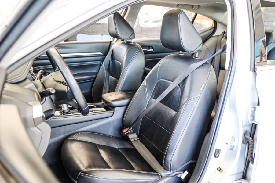 2020 Nissan Altima 2.5 SL Sedan, available for sale in ELMONT, New York | 26 Motors Long Island. ELMONT, New York 2020 Nissan Altima 2.5 SL Sedan, available for sale in ELMONT, New York | 26 Motors Long Island. ELMONT, New York