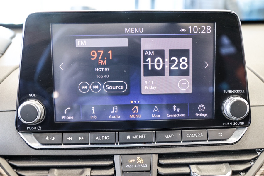 2020 Nissan Altima 2.5 SL Sedan, available for sale in ELMONT, New York | 26 Motors Long Island. ELMONT, New York 2020 Nissan Altima 2.5 SL Sedan, available for sale in ELMONT, New York | 26 Motors Long Island. ELMONT, New York