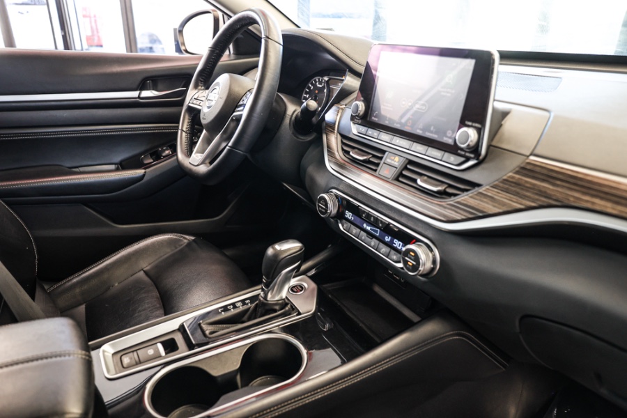 2020 Nissan Altima 2.5 SL Sedan, available for sale in ELMONT, New York | 26 Motors Long Island. ELMONT, New York 2020 Nissan Altima 2.5 SL Sedan, available for sale in ELMONT, New York | 26 Motors Long Island. ELMONT, New York