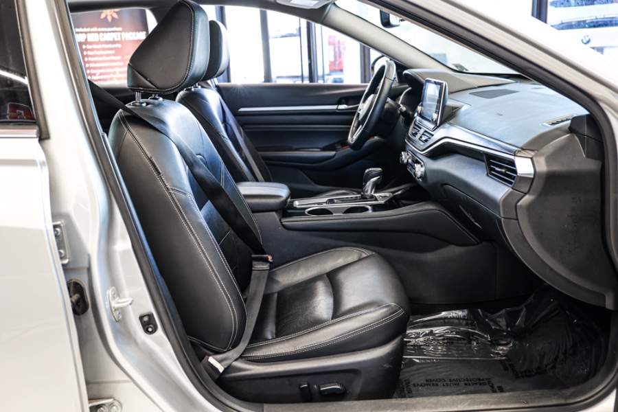 2020 Nissan Altima 2.5 SL Sedan, available for sale in ELMONT, New York | 26 Motors Long Island. ELMONT, New York 2020 Nissan Altima 2.5 SL Sedan, available for sale in ELMONT, New York | 26 Motors Long Island. ELMONT, New York