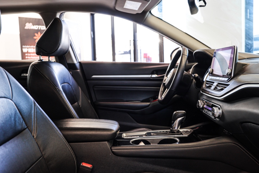 2020 Nissan Altima 2.5 SL Sedan, available for sale in ELMONT, New York | 26 Motors Long Island. ELMONT, New York 2020 Nissan Altima 2.5 SL Sedan, available for sale in ELMONT, New York | 26 Motors Long Island. ELMONT, New York