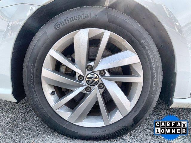 Used Volkswagen Passat 2.0T SE 2018 | Luxury Automotive Club. Woodside, New York Used Volkswagen Passat 2.0T SE 2018 | Luxury Automotive Club. Woodside, New York
