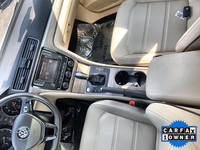 Used Volkswagen Passat 2.0T SE 2018 | Luxury Automotive Club. Woodside, New York Used Volkswagen Passat 2.0T SE 2018 | Luxury Automotive Club. Woodside, New York