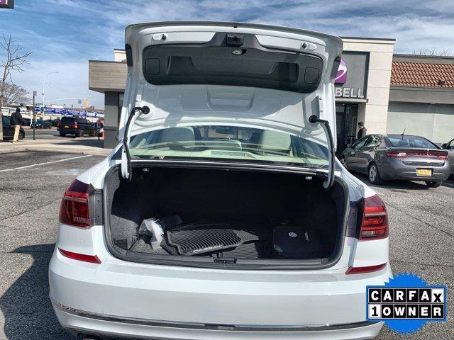 Used Volkswagen Passat 2.0T SE 2018 | Luxury Automotive Club. Woodside, New York Used Volkswagen Passat 2.0T SE 2018 | Luxury Automotive Club. Woodside, New York