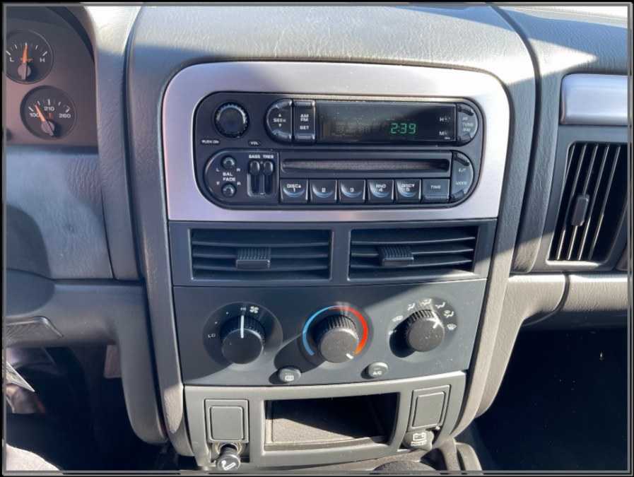 Used Jeep Grand Cherokee 4dr Laredo 4WD 2004 | My Auto Inc.. Huntington Station, New York Used Jeep Grand Cherokee 4dr Laredo 4WD 2004 | My Auto Inc.. Huntington Station, New York