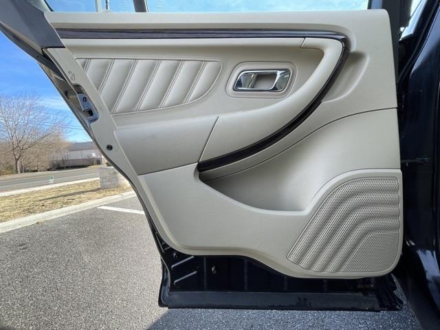 Used Ford Taurus Limited 2019 | Blasius Federal Road. Brookfield, Connecticut Used Ford Taurus Limited 2019 | Blasius Federal Road. Brookfield, Connecticut