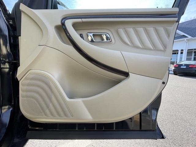 Used Ford Taurus Limited 2019 | Blasius Federal Road. Brookfield, Connecticut Used Ford Taurus Limited 2019 | Blasius Federal Road. Brookfield, Connecticut