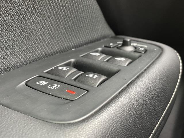 Used Volvo S60 T6 R-Design 2019 | Blasius of Danbury. Danbury, Connecticut Used Volvo S60 T6 R-Design 2019 | Blasius of Danbury. Danbury, Connecticut