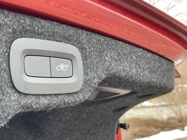 Used Volvo S60 T6 R-Design 2019 | Blasius of Danbury. Danbury, Connecticut Used Volvo S60 T6 R-Design 2019 | Blasius of Danbury. Danbury, Connecticut