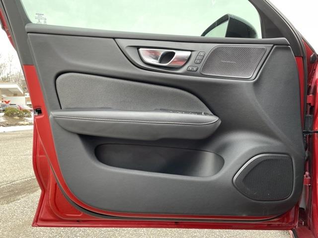 Used Volvo S60 T6 R-Design 2019 | Blasius of Danbury. Danbury, Connecticut Used Volvo S60 T6 R-Design 2019 | Blasius of Danbury. Danbury, Connecticut