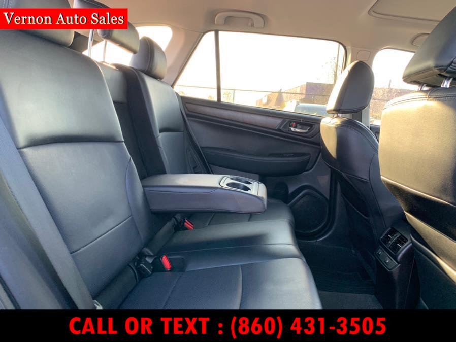 2015 Subaru Outback 4dr Wgn 2.5i Limited PZEV, available for sale in Manchester, Connecticut | Vernon Auto Sale & Service. Manchester, Connecticut 2015 Subaru Outback 4dr Wgn 2.5i Limited PZEV, available for sale in Manchester, Connecticut | Vernon Auto Sale & Service. Manchester, Connecticut