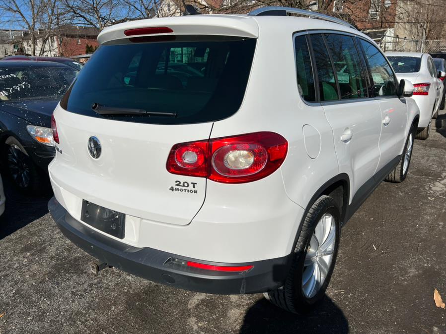 2011 Volkswagen Tiguan 4WD 4dr SE 4Motion wSunroof & Navi, available for sale in Brooklyn, New York | Atlantic Used Car Sales. Brooklyn, New York 2011 Volkswagen Tiguan 4WD 4dr SE 4Motion wSunroof & Navi, available for sale in Brooklyn, New York | Atlantic Used Car Sales. Brooklyn, New York