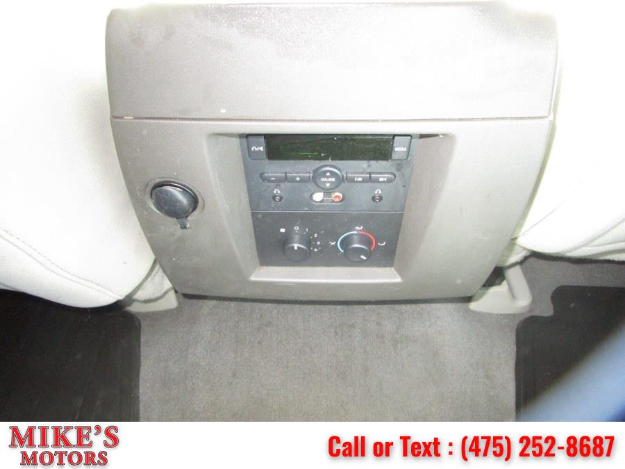 Used Ford Expedition 4WD 4dr XLT 2010 | Mike's Motors LLC. Stratford, Connecticut Used Ford Expedition 4WD 4dr XLT 2010 | Mike's Motors LLC. Stratford, Connecticut