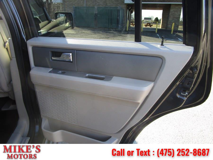 Used Ford Expedition 4WD 4dr XLT 2010 | Mike's Motors LLC. Stratford, Connecticut Used Ford Expedition 4WD 4dr XLT 2010 | Mike's Motors LLC. Stratford, Connecticut