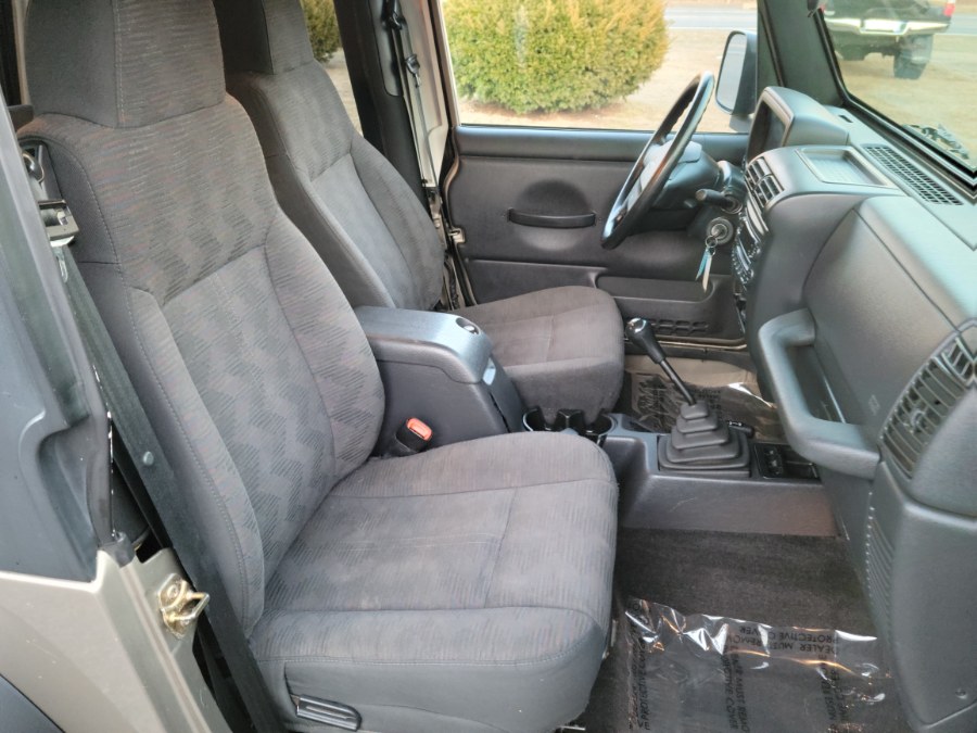 Used Jeep Wrangler Sport 4.0 Straight 6 Manual Hard Top 2004 | Toro Auto. East Windsor, Connecticut Used Jeep Wrangler Sport 4.0 Straight 6 Manual Hard Top 2004 | Toro Auto. East Windsor, Connecticut