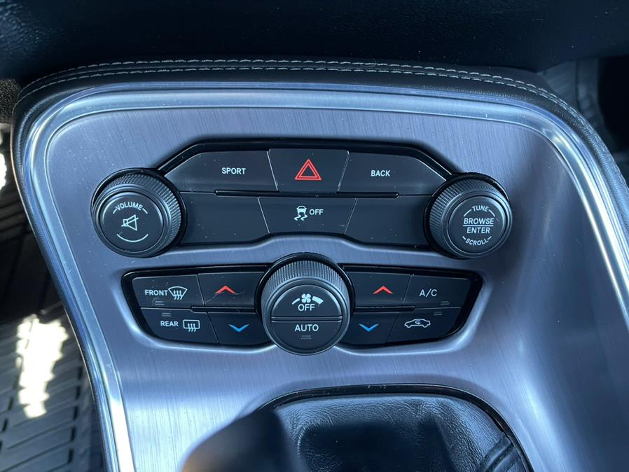 2015 Dodge Challenger 2dr Cpe R/T, available for sale in South Windsor, Connecticut | Mike And Tony Auto Sales, Inc. South Windsor, Connecticut 2015 Dodge Challenger 2dr Cpe R/T, available for sale in South Windsor, Connecticut | Mike And Tony Auto Sales, Inc. South Windsor, Connecticut
