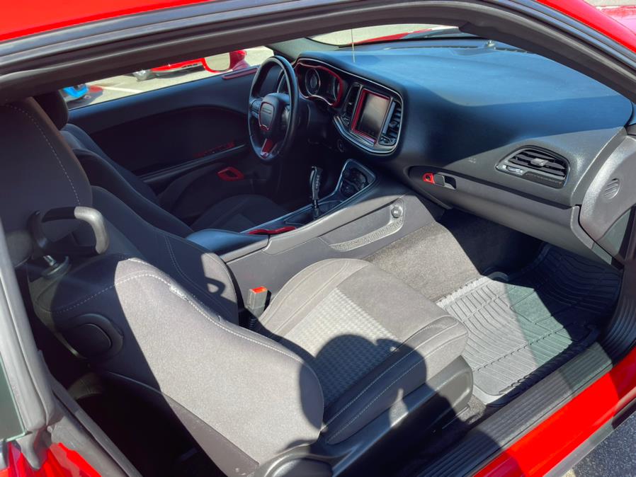 2015 Dodge Challenger 2dr Cpe R/T, available for sale in South Windsor, Connecticut | Mike And Tony Auto Sales, Inc. South Windsor, Connecticut 2015 Dodge Challenger 2dr Cpe R/T, available for sale in South Windsor, Connecticut | Mike And Tony Auto Sales, Inc. South Windsor, Connecticut