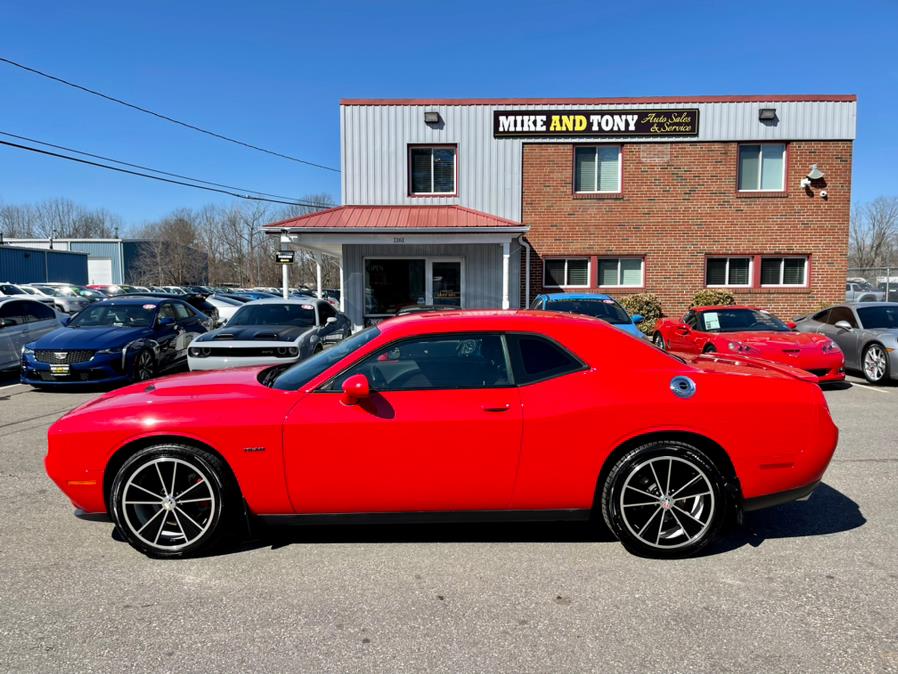 2015 Dodge Challenger 2dr Cpe R/T, available for sale in South Windsor, Connecticut | Mike And Tony Auto Sales, Inc. South Windsor, Connecticut 2015 Dodge Challenger 2dr Cpe R/T, available for sale in South Windsor, Connecticut | Mike And Tony Auto Sales, Inc. South Windsor, Connecticut