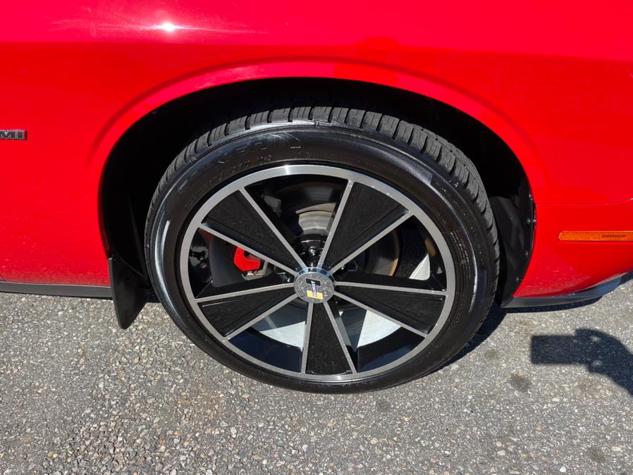 2015 Dodge Challenger 2dr Cpe R/T, available for sale in South Windsor, Connecticut | Mike And Tony Auto Sales, Inc. South Windsor, Connecticut 2015 Dodge Challenger 2dr Cpe R/T, available for sale in South Windsor, Connecticut | Mike And Tony Auto Sales, Inc. South Windsor, Connecticut
