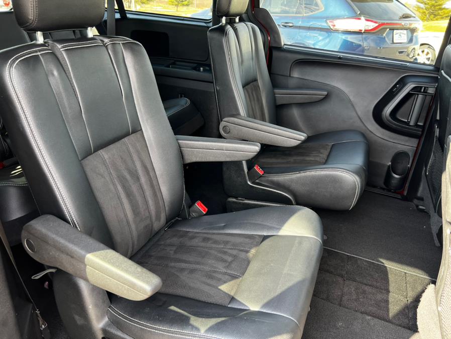 Used Dodge Grand Caravan SXT Wagon 2019 | Fairway Auto Sales. Hancock, Maine Used Dodge Grand Caravan SXT Wagon 2019 | Fairway Auto Sales. Hancock, Maine