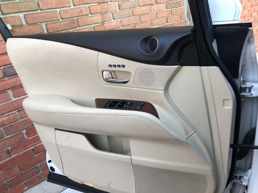 2015 Lexus RX 350 AWD 4dr w/NAV, available for sale in Waterbury, Connecticut | National Auto Brokers, Inc.. Waterbury, Connecticut 2015 Lexus RX 350 AWD 4dr w/NAV, available for sale in Waterbury, Connecticut | National Auto Brokers, Inc.. Waterbury, Connecticut