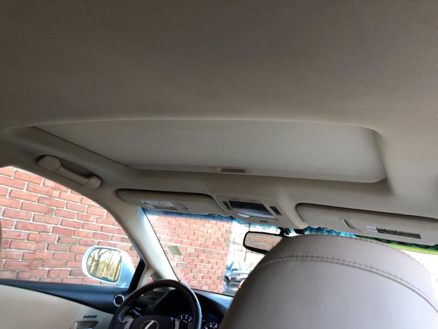 2015 Lexus RX 350 AWD 4dr w/NAV, available for sale in Waterbury, Connecticut | National Auto Brokers, Inc.. Waterbury, Connecticut 2015 Lexus RX 350 AWD 4dr w/NAV, available for sale in Waterbury, Connecticut | National Auto Brokers, Inc.. Waterbury, Connecticut