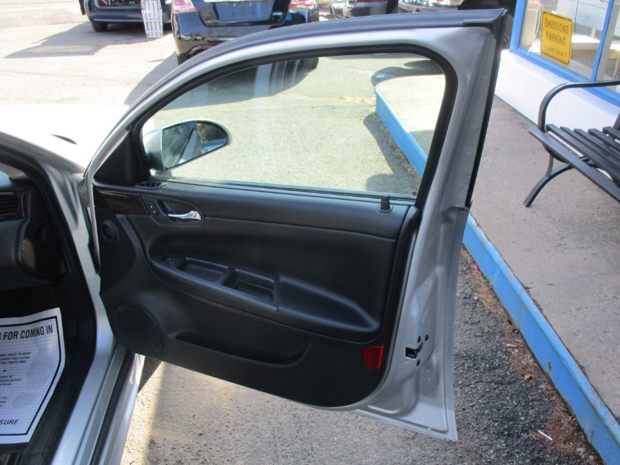 2013 Chevrolet Impala 4dr Sdn LT Fleet, available for sale in Meriden, Connecticut | Cos Central Auto. Meriden, Connecticut 2013 Chevrolet Impala 4dr Sdn LT Fleet, available for sale in Meriden, Connecticut | Cos Central Auto. Meriden, Connecticut