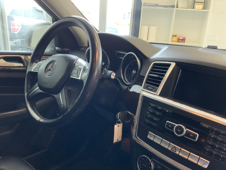 Used Mercedes-Benz M-Class 4MATIC 4dr ML 350 2013 | Franklin Motors Auto Sales LLC. Hartford, Connecticut Used Mercedes-Benz M-Class 4MATIC 4dr ML 350 2013 | Franklin Motors Auto Sales LLC. Hartford, Connecticut
